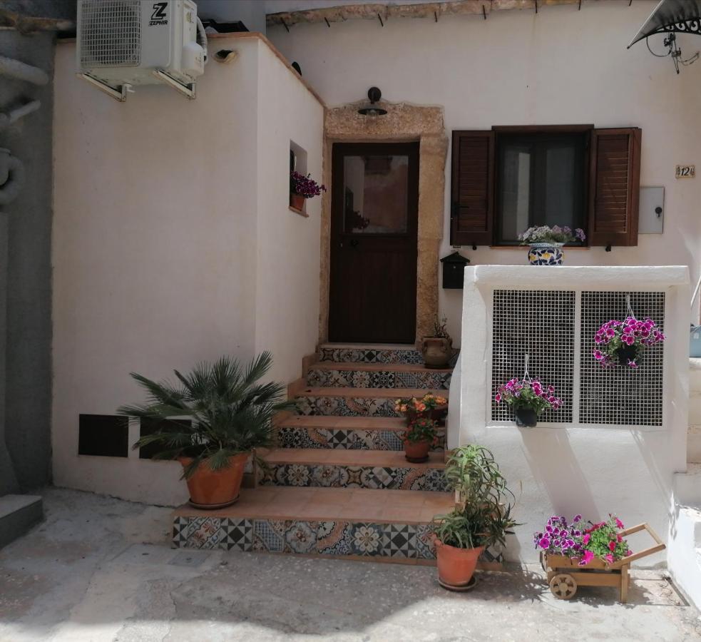 Blue Cottage Monolocale Centro Sciacca Εξωτερικό φωτογραφία